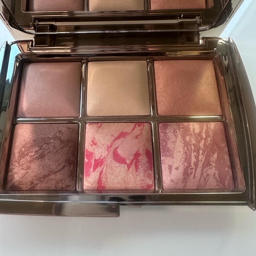 Hourglass Ambient Lighting Edit Palette - Radiant Shades